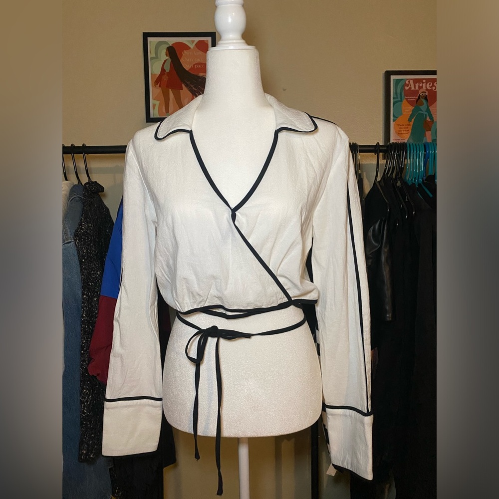 Cropped wrap blouse with ties detail.